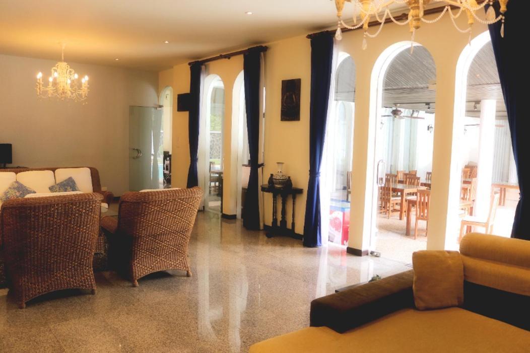 Chalong Palm Residence Buitenkant foto