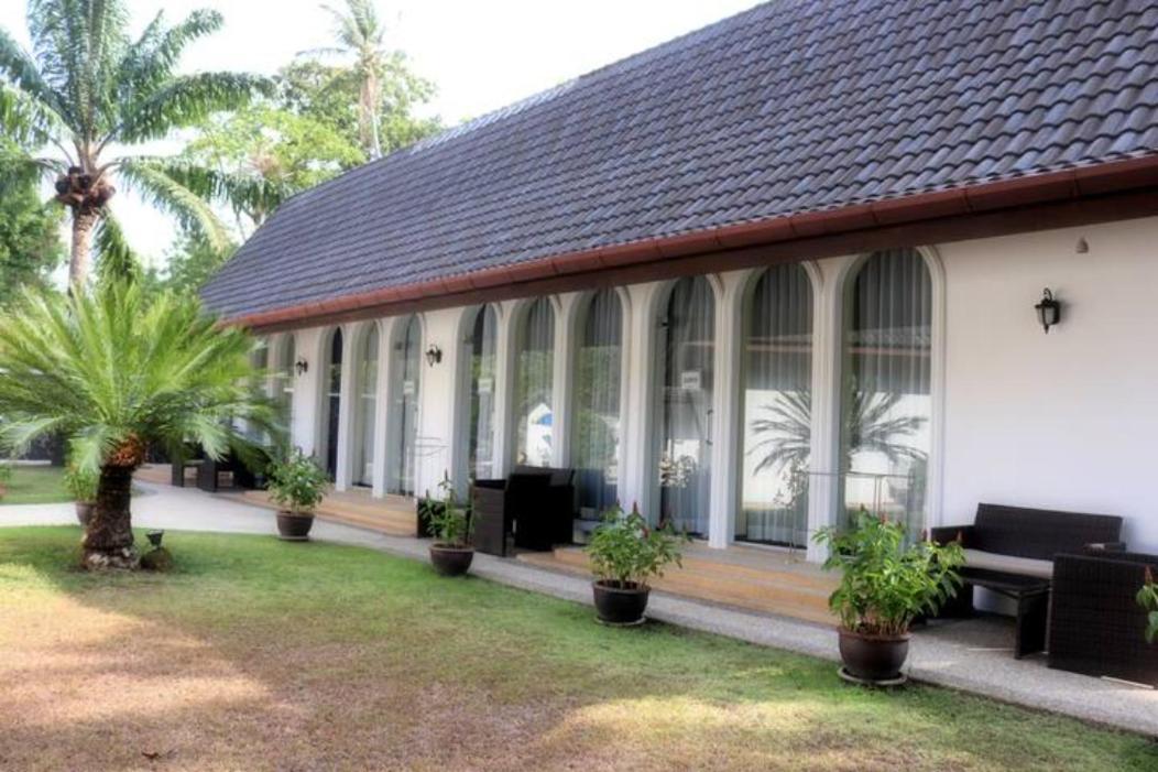 Chalong Palm Residence Buitenkant foto