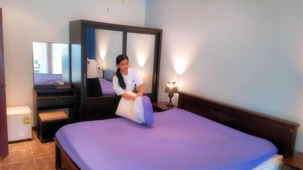 Chalong Palm Residence Buitenkant foto